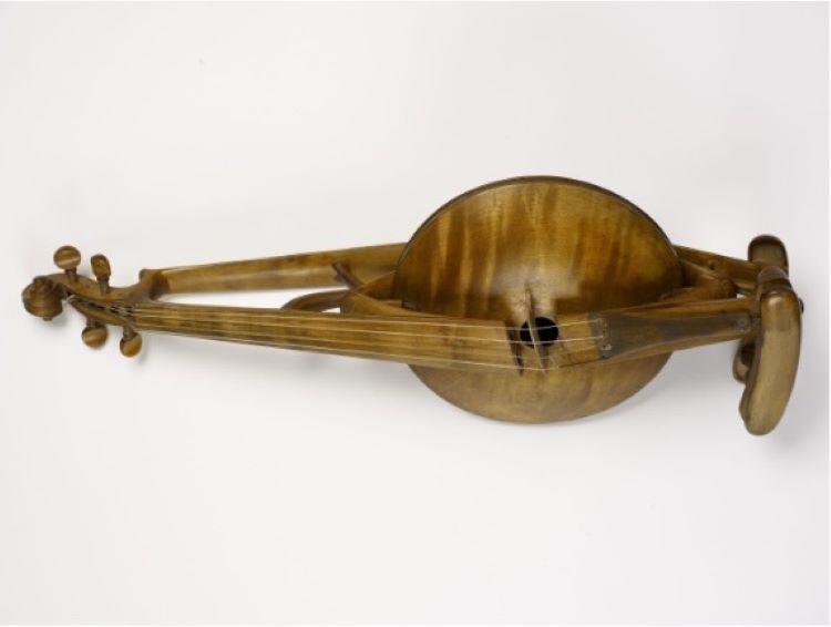 A strange round fiddle